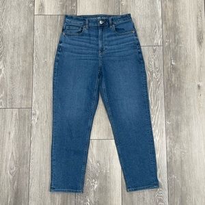 American Eagle Mom Jean